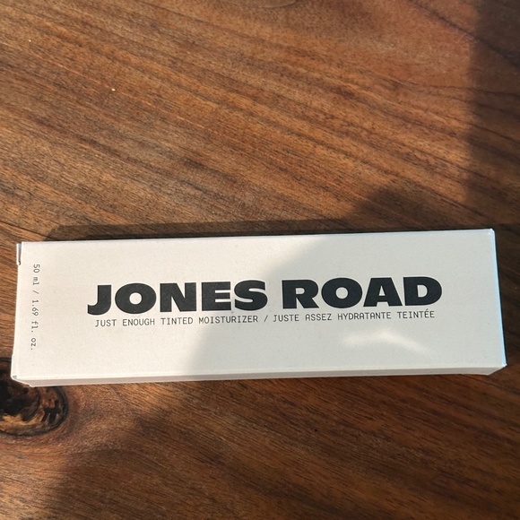 Jones Road Just Enough Tinted Moisturizer - Picture 3 of 3